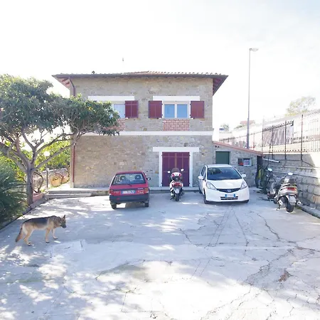 Oda ve Kahvaltı La Casa Dello Scrittore *